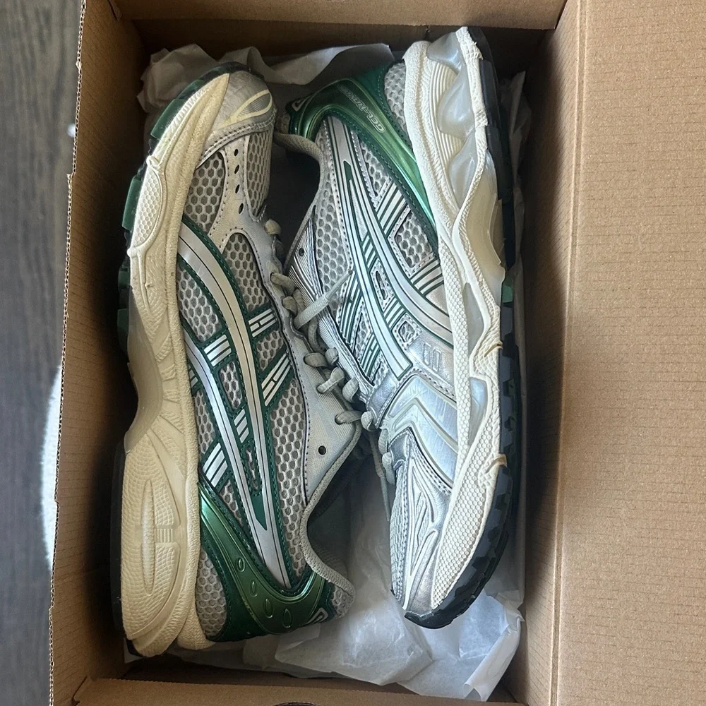 ASICS Gel-Kayano 14 Sneakers size 7 - Picture 1 of 8